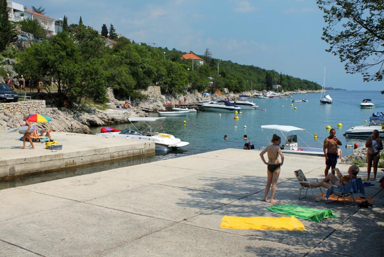 Apartments And Rooms By The Sea Dramalj, Crikvenica - 5519 Ngoại thất bức ảnh