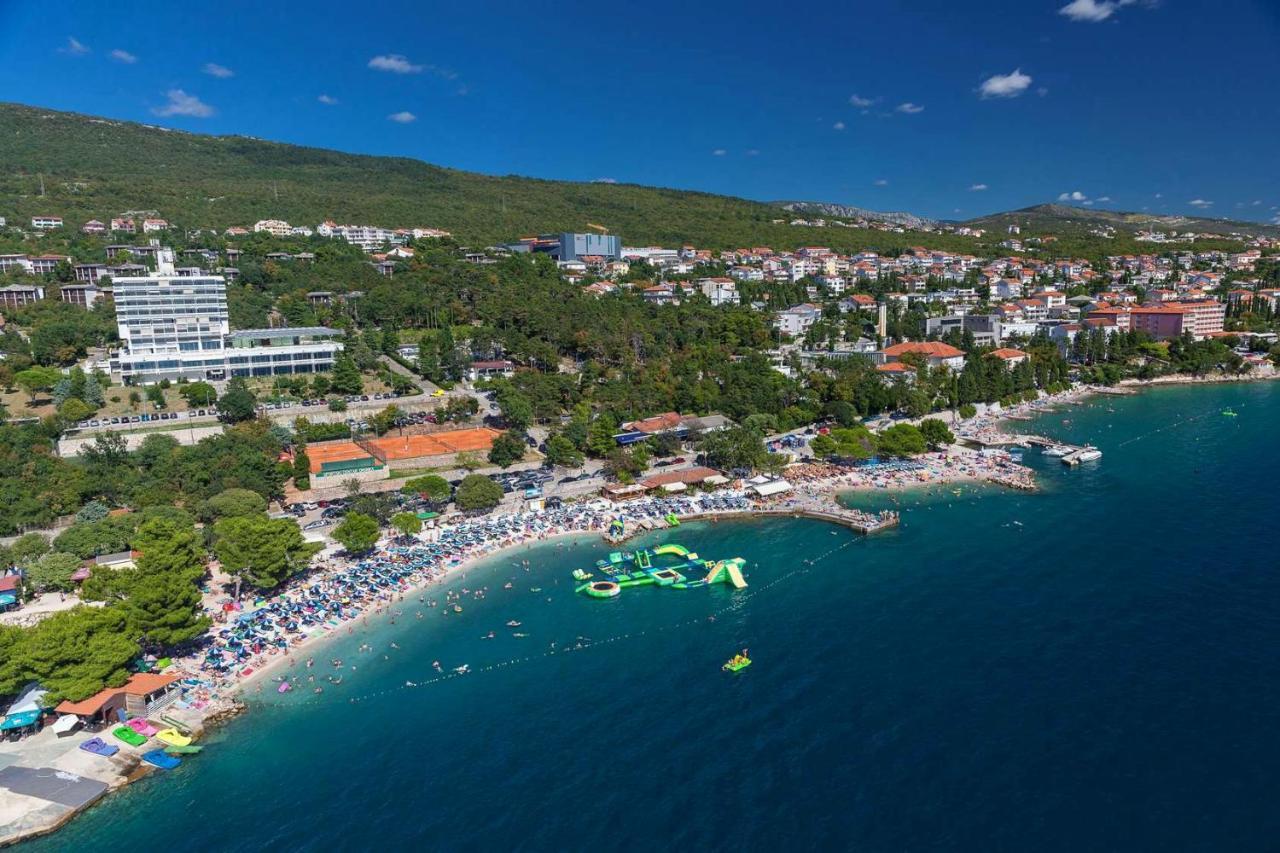 Apartments And Rooms By The Sea Dramalj, Crikvenica - 5519 Ngoại thất bức ảnh